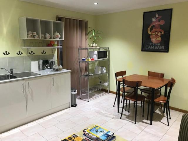 Appartement Effie Court à Springvale South Extérieur photo
